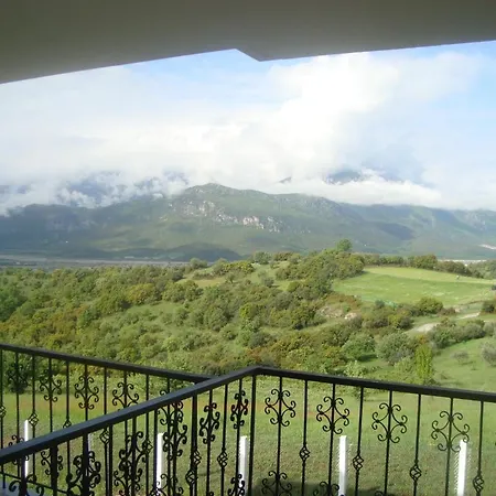 Arsenis Hotel