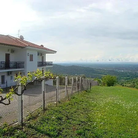 Arsenis Hotel
