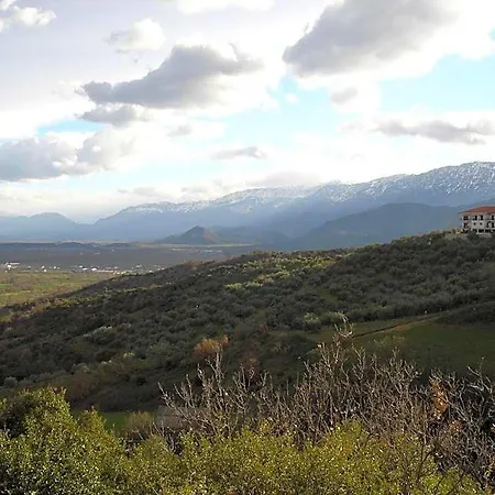 Hotel Arsenis 3*
